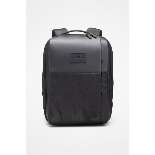 MiniMeis pelenkázó hátizsák és babarögzítő hám étkezőszékhez Hero G5 Black